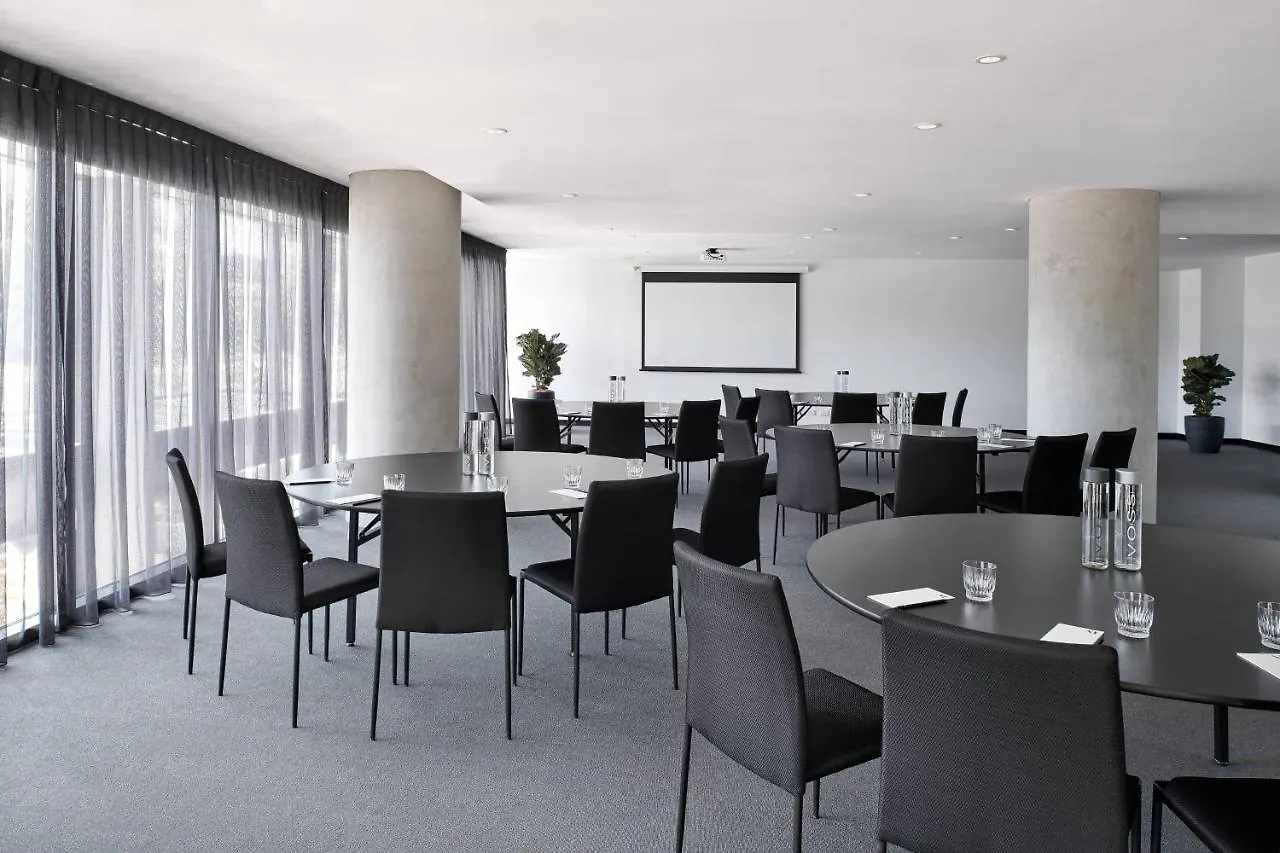 Hotel Midnight Hotel, Autograph Collection Canberra