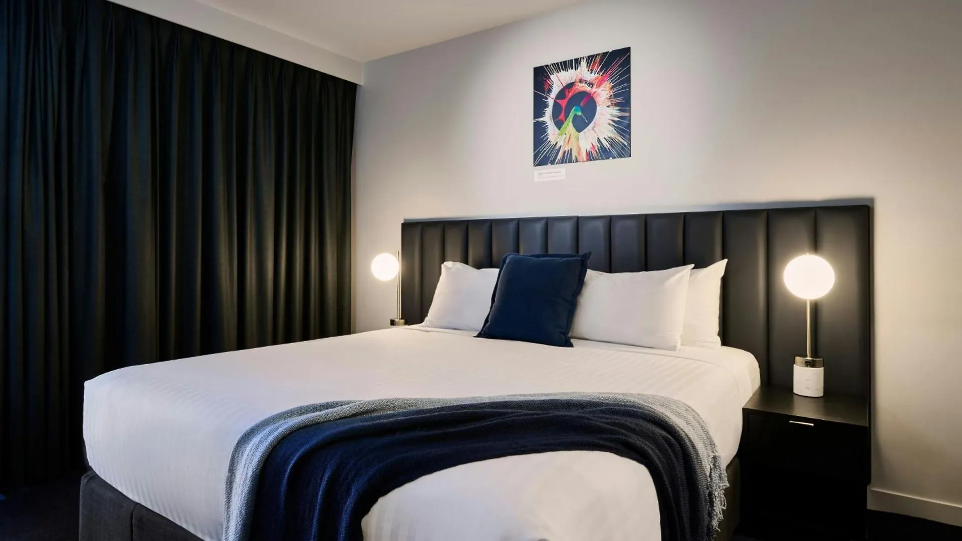 Hotel Midnight Hotel, Autograph Collection Canberra