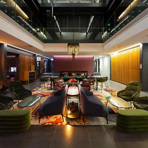 East And Hotel