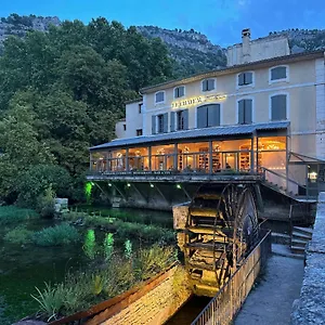 https://rsidence-htelire-du-chteau-olive-et-raisin.fr-provencehotel.com