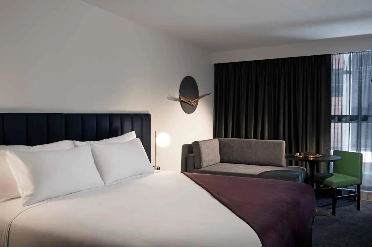 Midnight Hotel, Autograph Collection Canberra 5*,