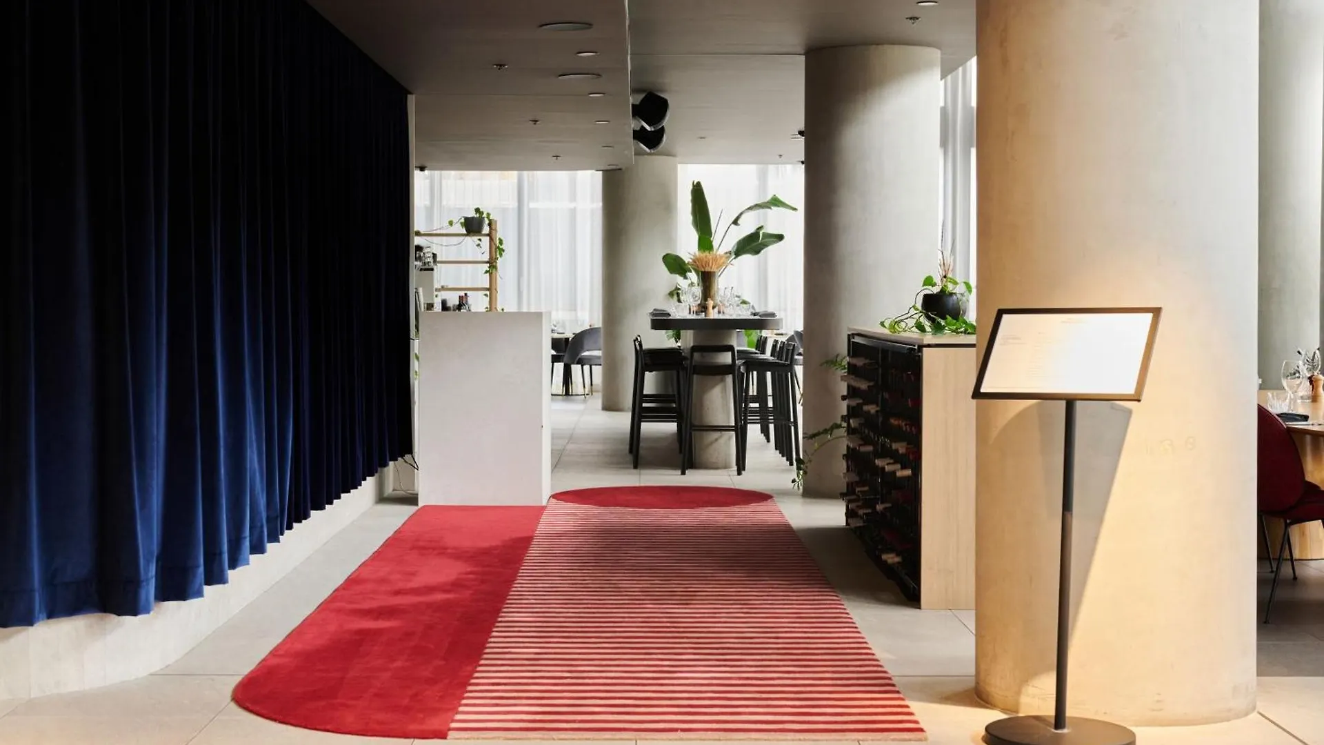 Midnight Hotel, Autograph Collection Canberra