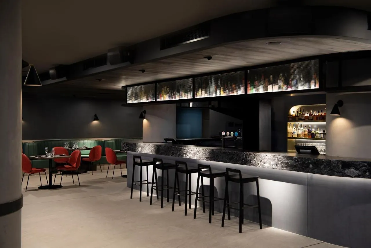 Hotel Midnight Hotel, Autograph Collection Canberra